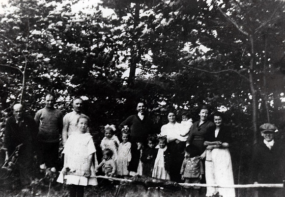1919 Stakich Reunion-3